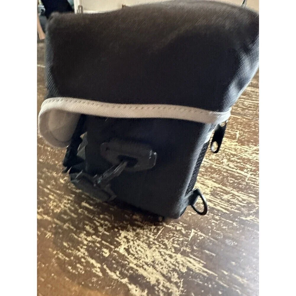 NIKON - CAMERA / CAMCORDER BAG - BLACK - NICE‎